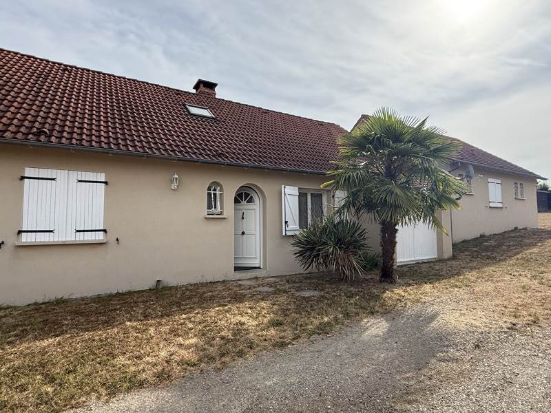 Vente Maison PREMILHAT - 6 pièces -153 m² - (03410)
