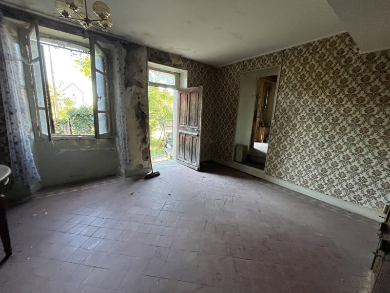 Vente Grange Estivareilles - 3 pièces -79 m² - (03190)
