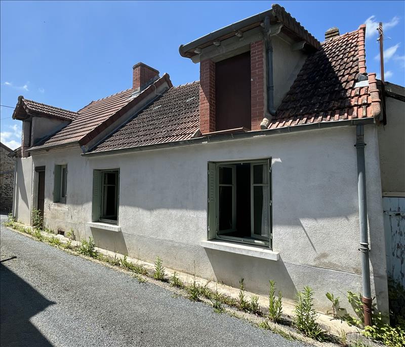 Vente Maison DOMERAT - 6 pièces -73 m² - (03410)