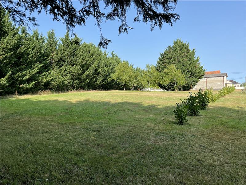 Vente Terrain PREMILHAT - -2055 m² - (03410)