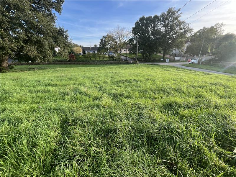 Vente Terrain VAUX - -1785 m² - (03190)