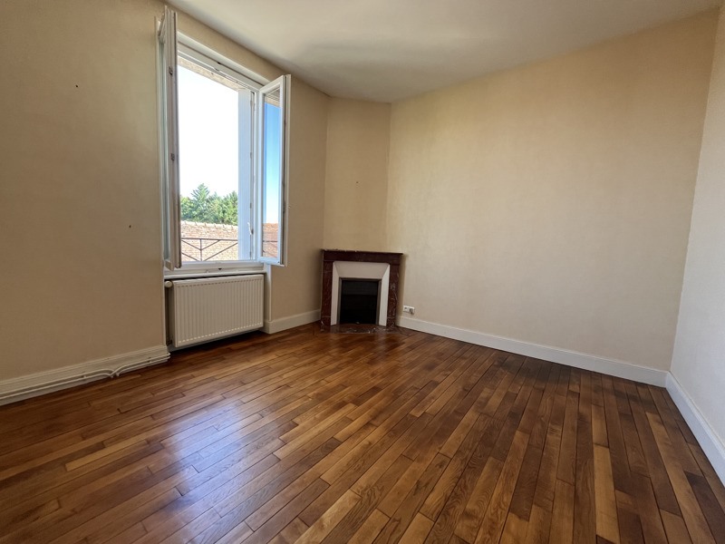 Vente Maison DOMERAT - 7 pièces -120 m² - (03410)