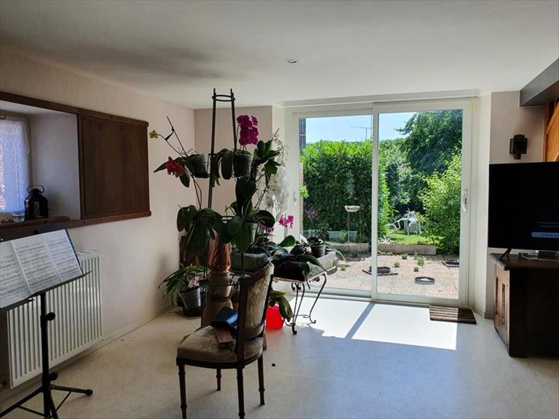 Vente Maison DOMERAT - 7 pièces -120 m² - (03410)