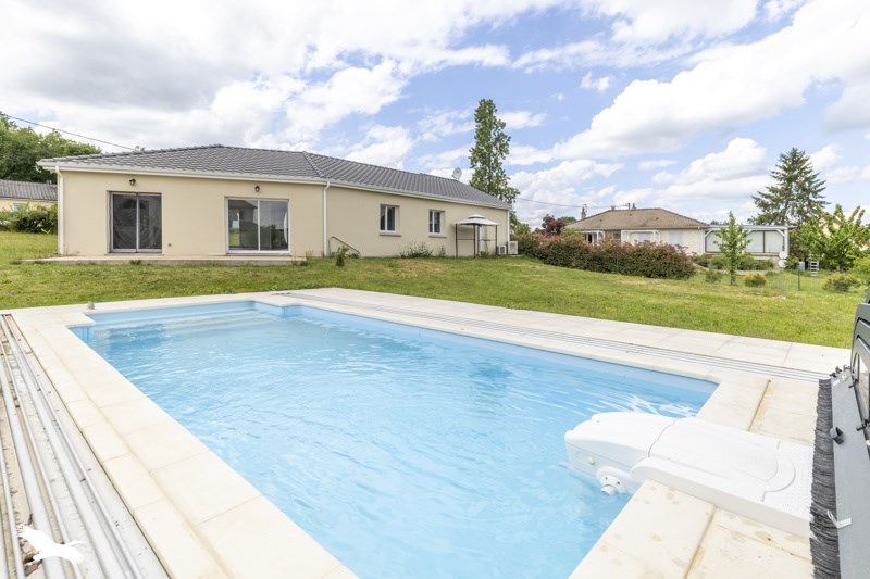 Vente Maison PREMILHAT - 5 pièces -108 m² - (03410)