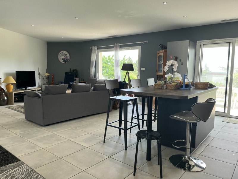 Vente Maison PREMILHAT - 5 pièces -108 m² - (03410)