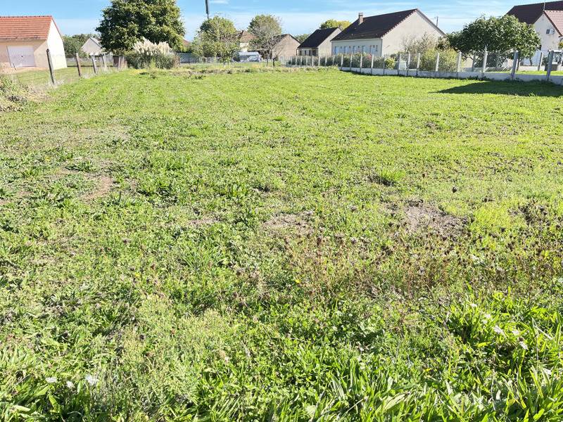 Vente Terrain DOMERAT - -1103 m² - (03410)