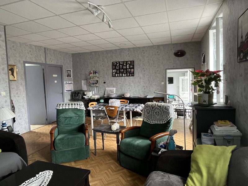 Vente Maison CHAMBERAT - 5 pièces -151 m² - (03370)