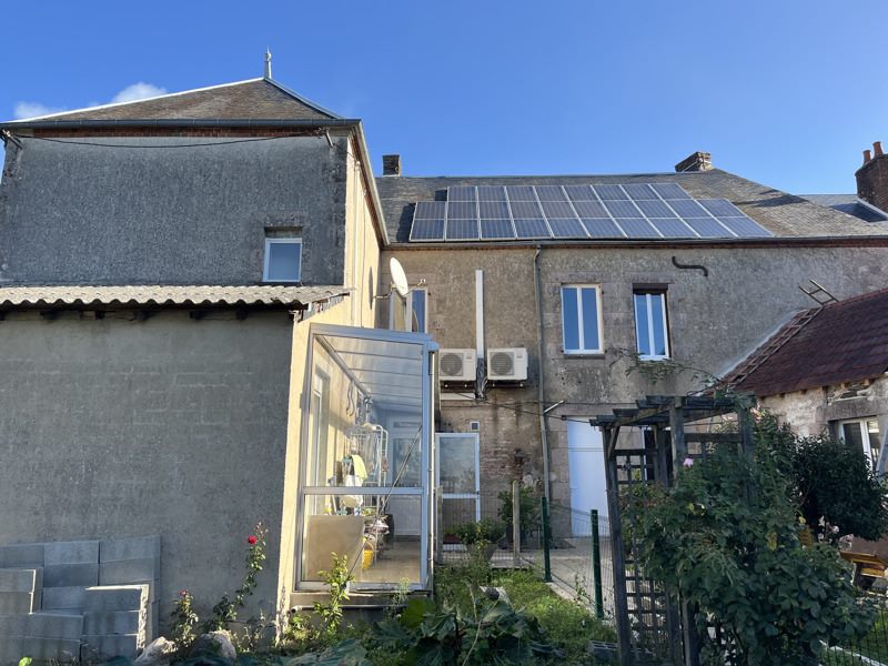 Vente Immeuble TREIGNAT - 8 pièces -  345 m² - (03380)
