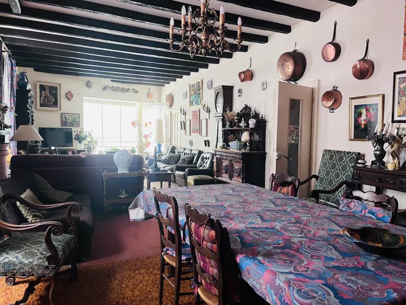 Vente Maison TREIGNAT - 7 pièces -194 m² - (03380)