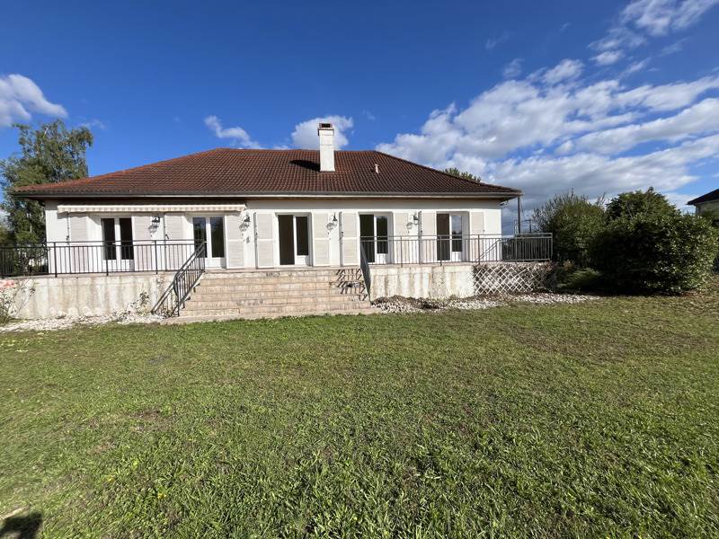 Vente Maison DOMERAT - 7 pièces -169 m² - (03410)