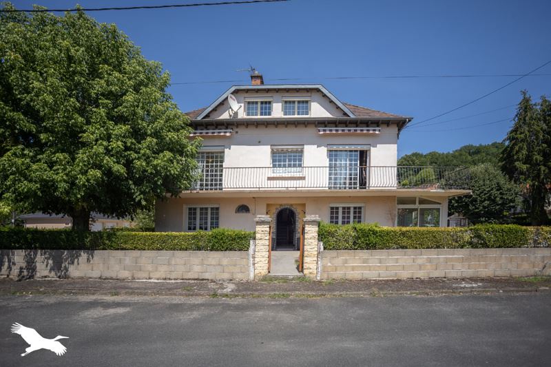 Maison 7 pièces 166 m² · à Firmi · 166 m² · 210 400 €