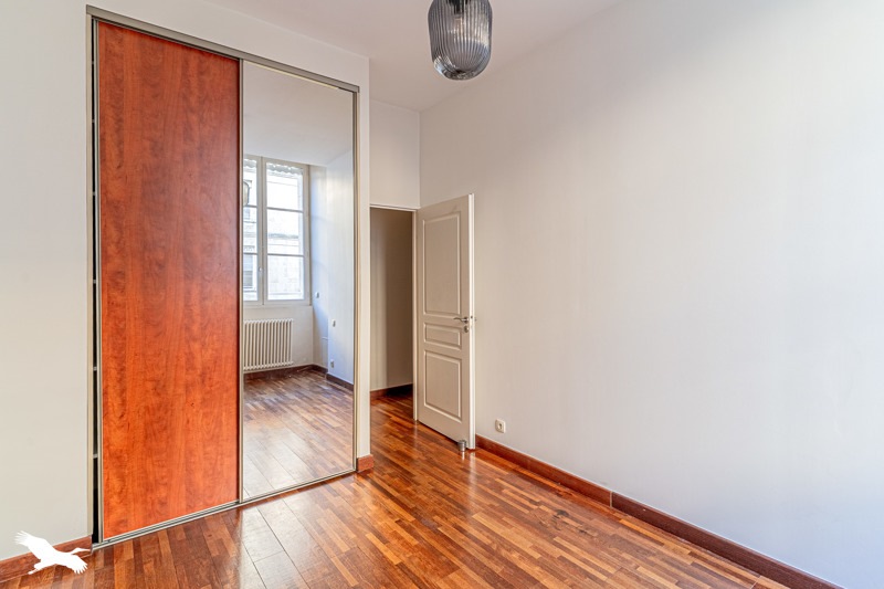 Vente Appartement BORDEAUX - 4 pièces -80 m² - (33000)