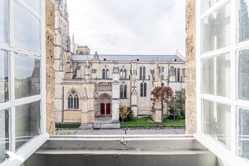 Vente Appartement BORDEAUX - 2 pièces -44 m² - (33000)