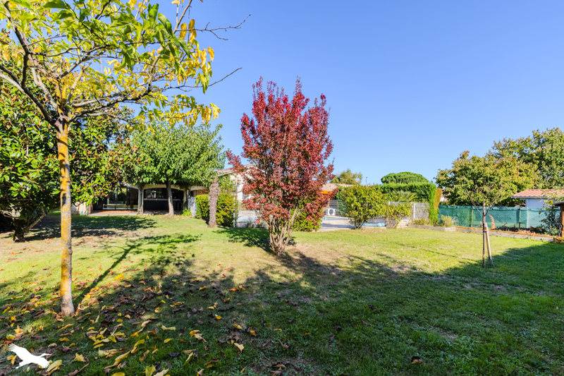 Vente Maison ARVEYRES - 6 pièces -153 m² - (33500)