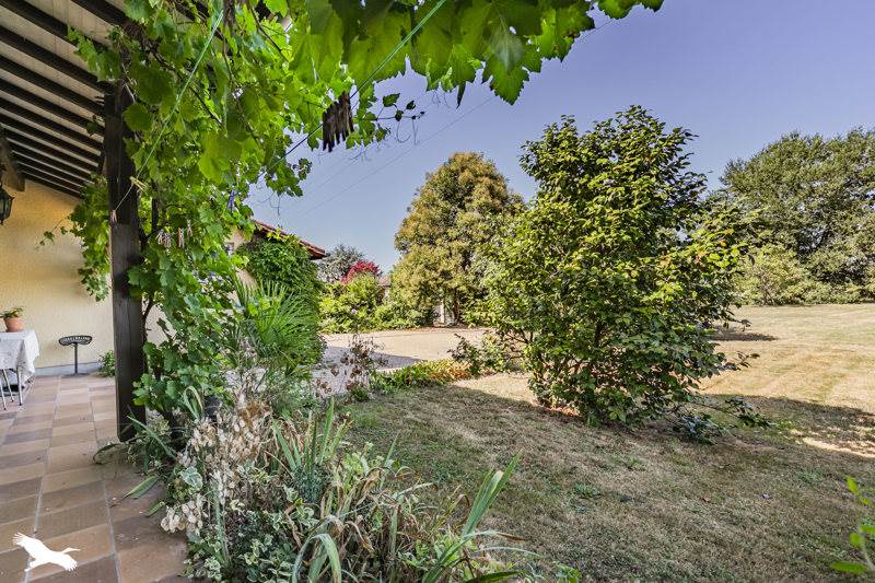 Vente Maison CADARSAC - 5 pièces -171 m² - (33750)