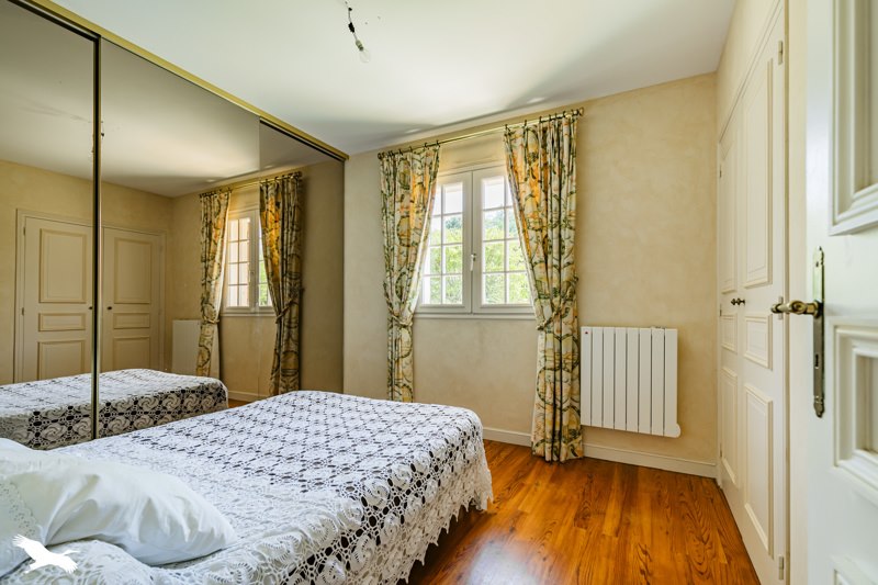 Vente Maison CADARSAC - 5 pièces -171 m² - (33750)