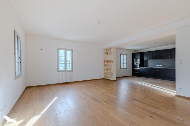 Vente Maison ARVEYRES - 5 pièces -180 m² - (33500)