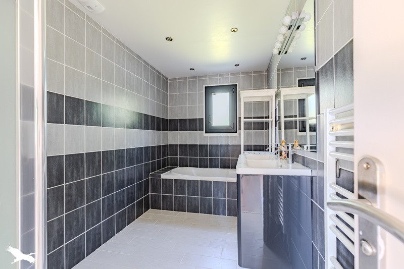 Vente Maison VAYRES - 7 pièces -160 m² - (33870)