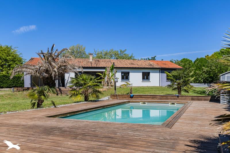 Vente Maison VAYRES - 7 pièces -160 m² - (33870)