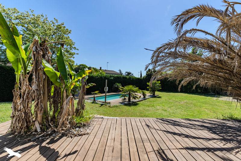 Vente Maison VAYRES - 7 pièces -160 m² - (33870)