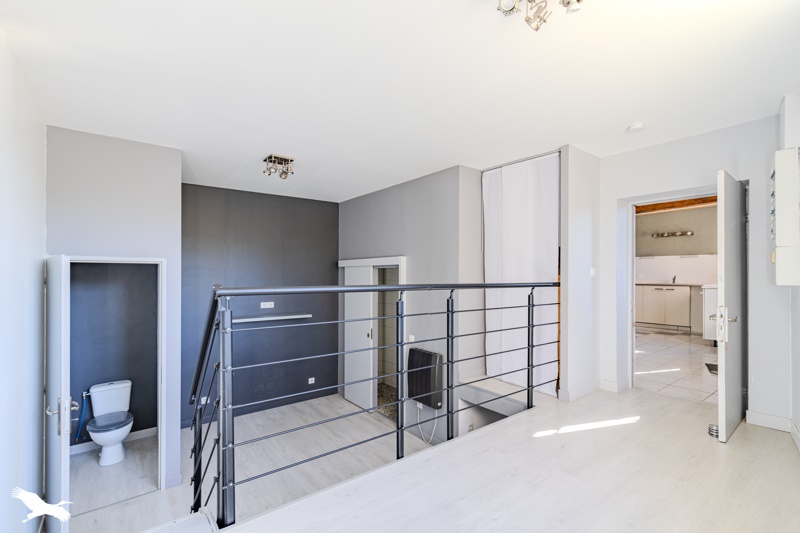 Vente Maison ARVEYRES - 8 pièces -285 m² - (33500)