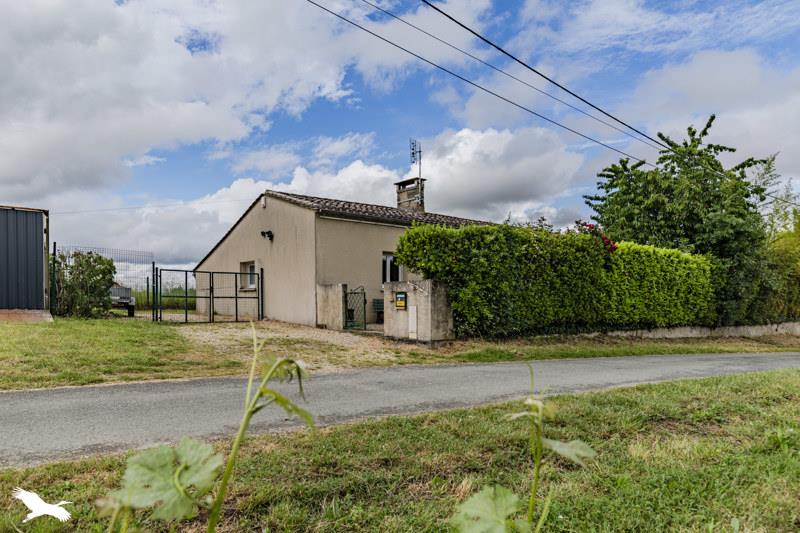 Vente Maison ARVEYRES - 4 pièces -84 m² - (33500)
