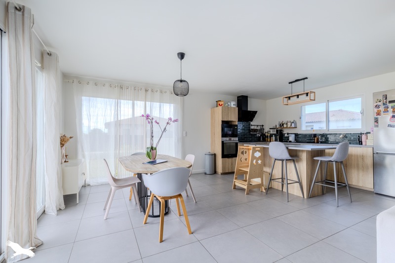 Vente Maison VAYRES - 4 pièces -92 m² - (33870)