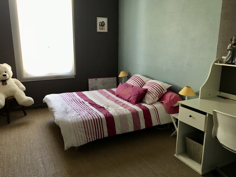 Vente Maison GENISSAC - 8 pièces -262 m² - (33420)