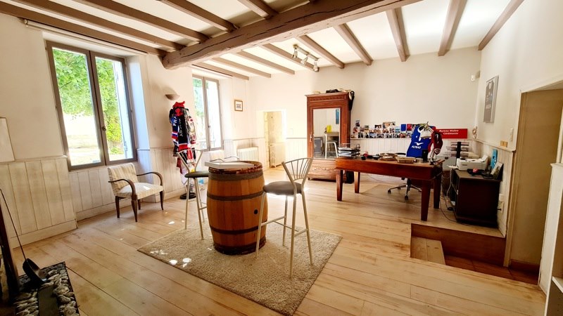 Vente Maison GENISSAC - 8 pièces -262 m² - (33420)