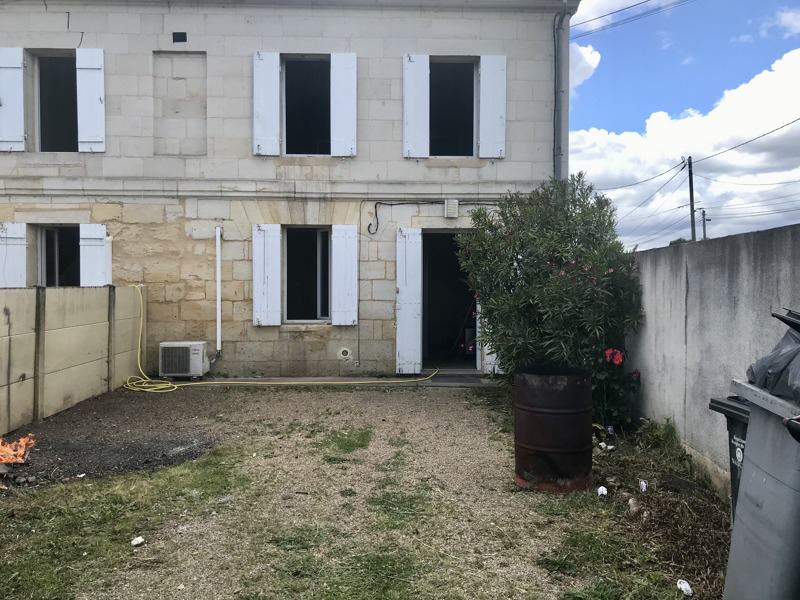Vente Immeuble GENISSAC - -  120 m² - (33420)
