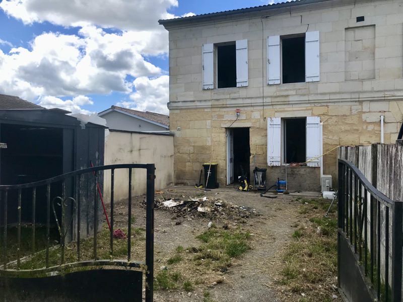 Vente Immeuble GENISSAC - -  120 m² - (33420)