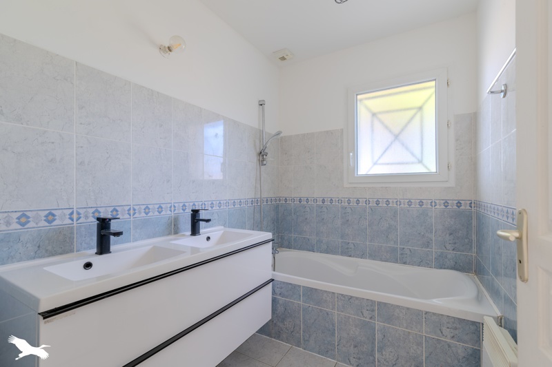 Vente Maison VAYRES - 4 pièces -85 m² - (33870)