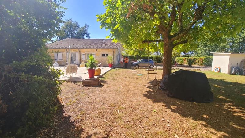 Vente Maison Vayres - 7 pièces -218 m² - (33870)