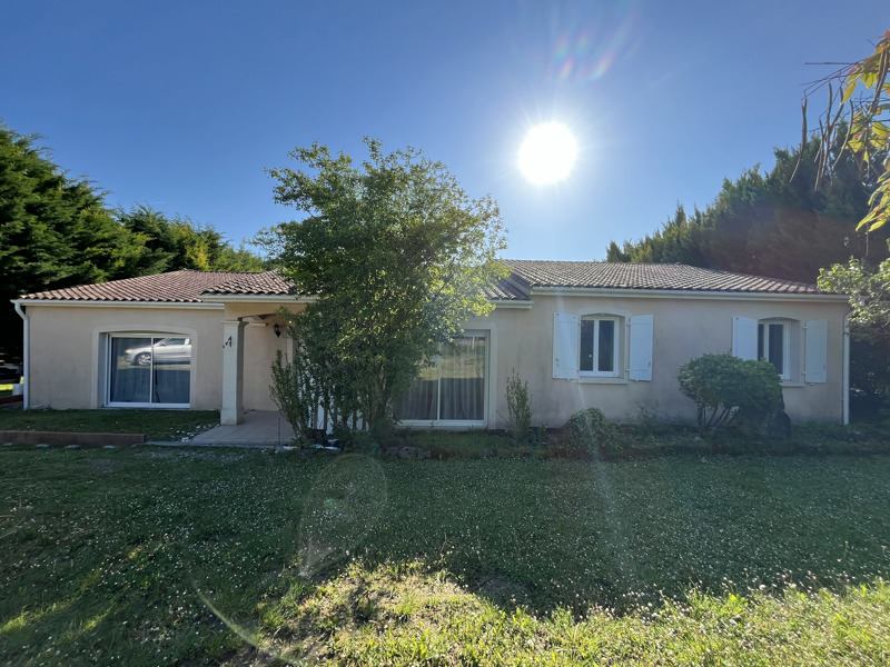 Vente Maison LA COURONNE - 6 pièces -186 m² - (16400)