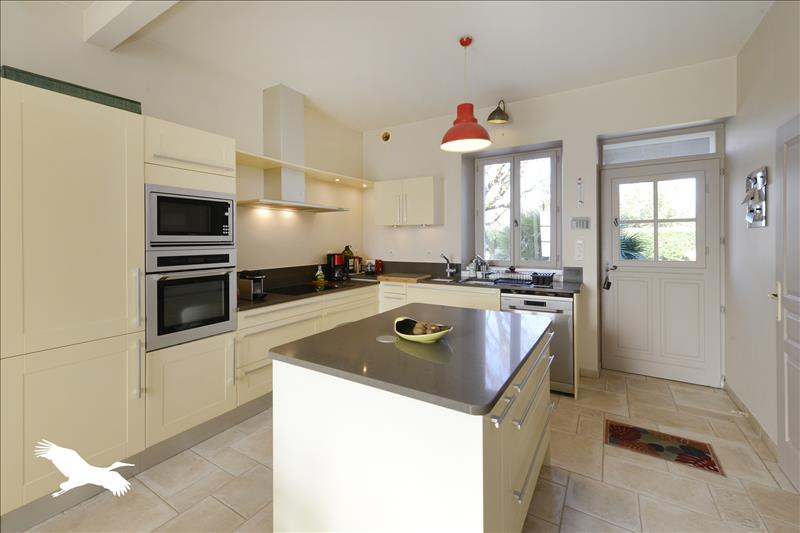 Vente Maison LA COURONNE - 13 pièces -415 m² - (16400)