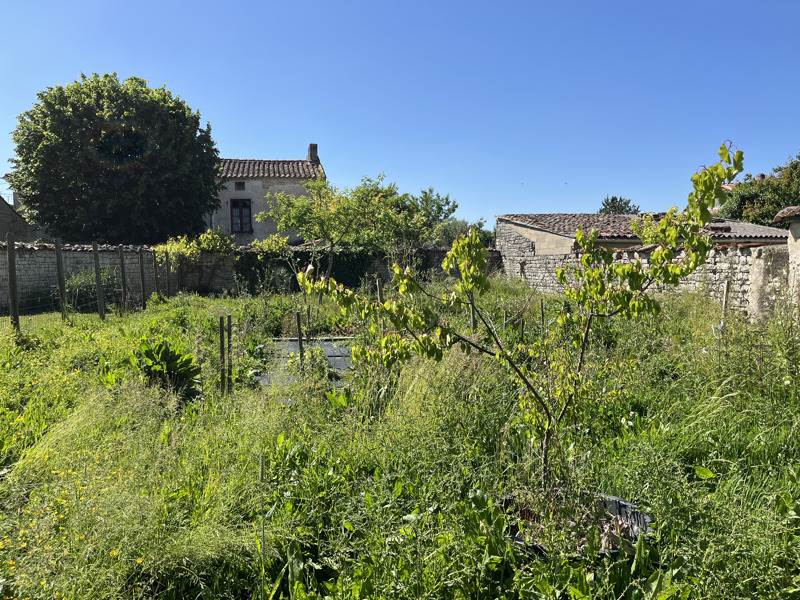 Vente Grange XAMBES - 1 pièce -100 m² - (16330)