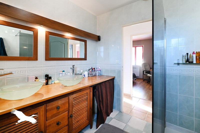 Vente Maison MOUTHIERS SUR BOEME - 5 pièces -112 m² - (16440)