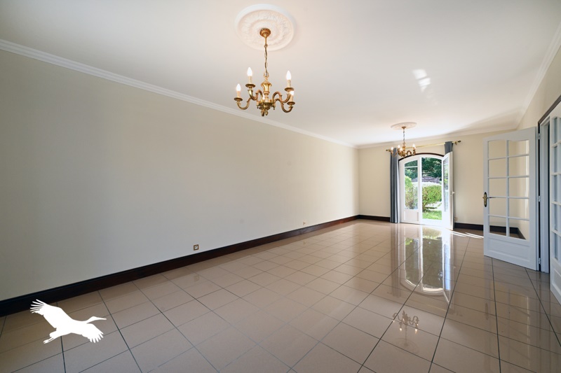 Vente Maison LA COURONNE - 6 pièces -150 m² - (16400)