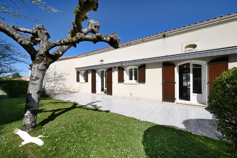Vente Maison LA COURONNE - 6 pièces -150 m² - (16400)