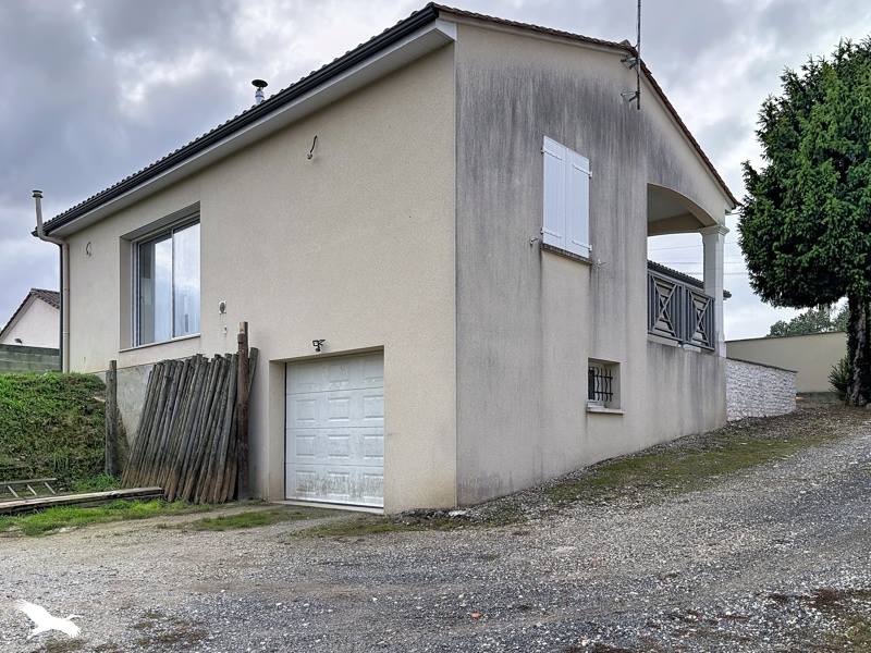 Vente Maison Roullet-Saint-Estèphe - 5 pièces -122 m² - (16440)