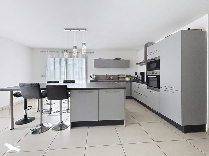 Vente Maison Roullet-Saint-Estèphe - 5 pièces -122 m² - (16440)