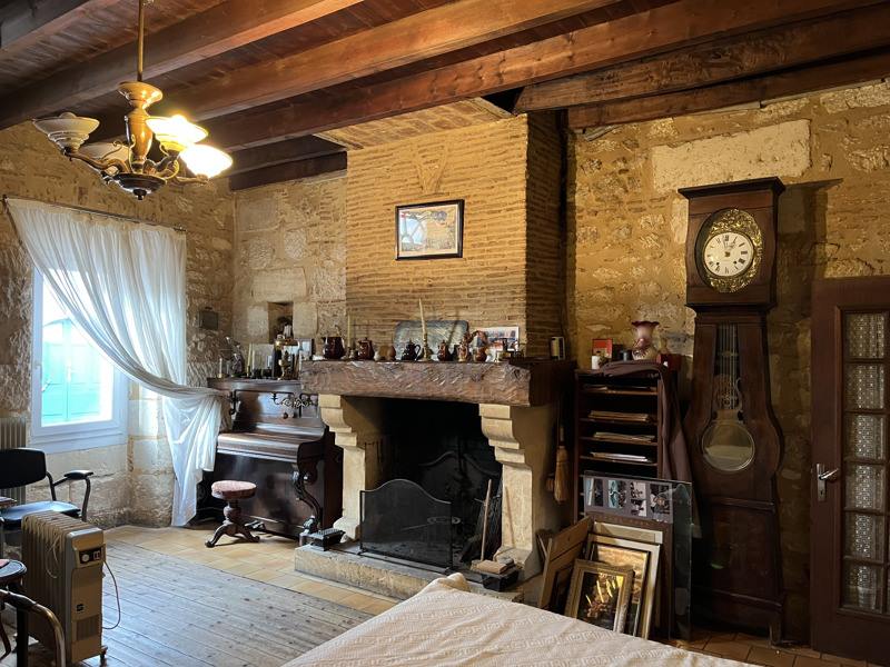 Vente Maison GARDONNE - 6 pièces -151 m² - (24680)