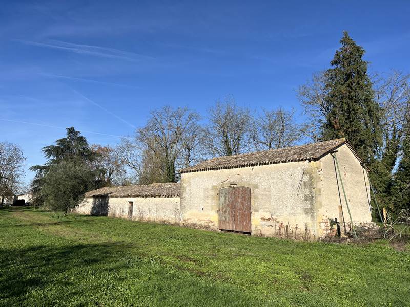 Vente Maison LAMONZIE ST MARTIN - 9 pièces -204 m² - (24680)