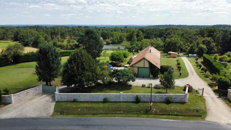Vente Maison BOSSET - 6 pièces -200 m² - (24130)