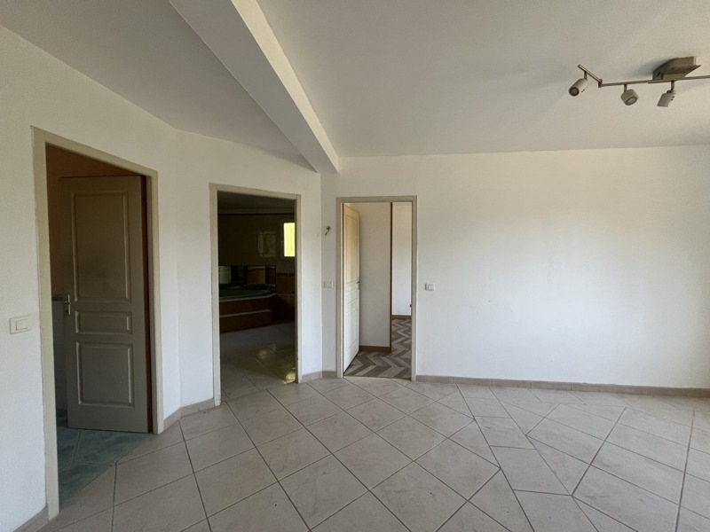 Vente Maison CUNEGES - 6 pièces -153 m² - (24240)