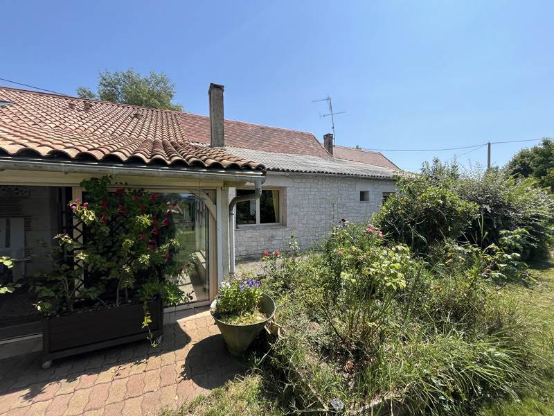 Vente Maison ST PIERRE D EYRAUD - 6 pièces -208 m² - (24130)