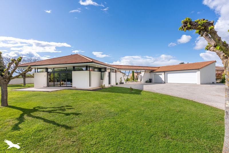 Vente Maison ST PIERRE D EYRAUD - 6 pièces -184 m² - (24130)