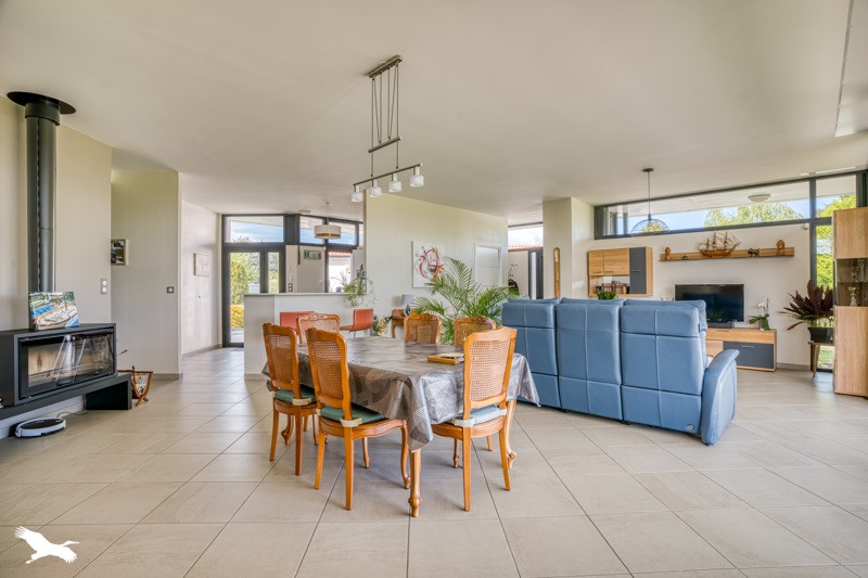Vente Maison ST PIERRE D EYRAUD - 6 pièces -184 m² - (24130)