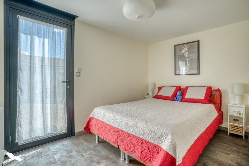 Vente Maison ST PIERRE D EYRAUD - 6 pièces -184 m² - (24130)