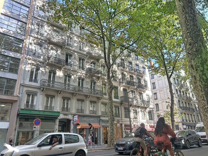 Vente Appartement LYON 06 - 2 pièces -80,9 m² - (69006)